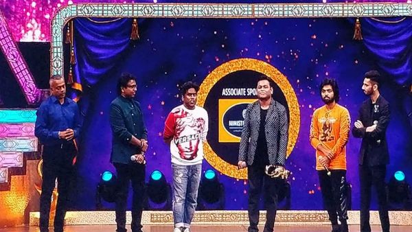 ஏ.ஆர். ரஹ்மான் பாடலை பாடிய யுவன், அனி, ஜி.வி., இமான்.. ஜீ தமிழ் விருது விழாவில் இது தான் ஹைலைட்டே!