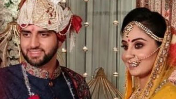 சத்தம் போடாமல் காதலரை மணந்துகொண்ட அந்த ஹீரோயின்... ரகசியமாக இணையத்தில் கசிந்தது கல்யாண போட்டோ