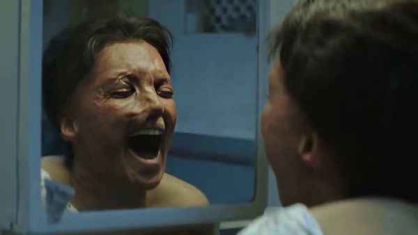 வரி விலக்கு பெற்ற சப்பக் திரைப்படம், பலருக்கு பாடம்