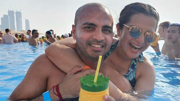 இளைஞருடன் பிகினியில் நீச்சல் குளத்தில் ஆட்டம் போட்ட தொகுப்பாளினி.. விளாசி தள்ளிய நெட்டிசன்கள்!