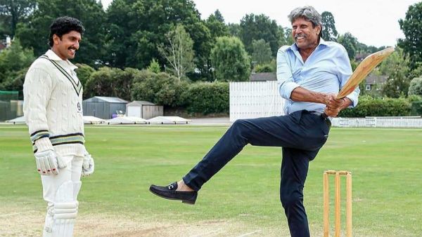 கிரிக்கெட் ஜாம்பவான் கபில் தேவ்…ரன்வீர் சிங் கிரிக்கெட் பயிற்சி.. வைரலாகும் படங்கள்