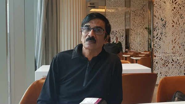 நடிகைகளுக்கு போட்டியாக நாள்தோறும் 