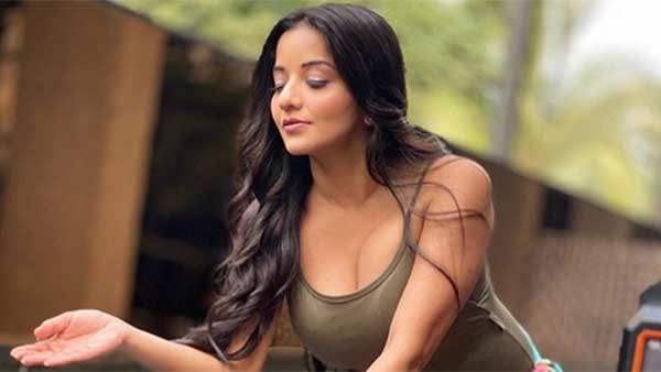 கொல்றீங்களே.. என்னை கல்யாணம் பண்ணிக்குங்க ப்ளீஸ்.. நடிகையின் கவர்ச்சியில் கிறங்கி கெஞ்சும் ஃபேன்ஸ்!