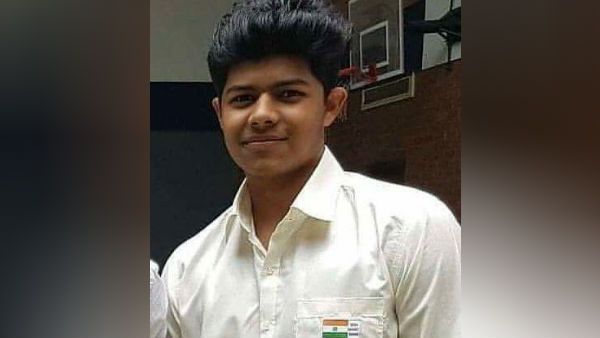 இளையதளபதி.. வேட்டி சட்டையில் குடியரசு தினம் கொண்டாடிய ஜேசன் சஞ்சய்.. வைரலாகும் புகைப்படம்!