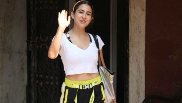 செல்ஃபி எடுக்குற சாக்குல கிஸ் அடிச்ச ரசிகர்.. ஷாக்கான பாலிவுட் நடிகை!