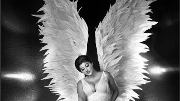 இன்ஸ்டாவுக்காக பிளேபாய் போட்டோகிராபரை நாடும் ஹீரோயின்கள்.. ஆத்தாடி.. ரம்யா, யாஷிகா ஸ்டில்ஸை பாருங்க!