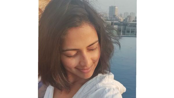 செம போதை போல.. நைட் டிரெஸில் ஹாயாய் போட்டோ போட்ட பிரபல நடிகை.. மரண பங்கம் செய்யும் நெட்டிசன்ஸ்!