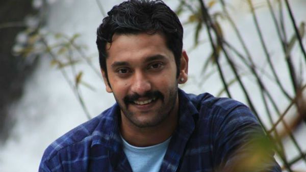 புதுமையான கதைகளின் நம்பிக்கை நாயகன்: பர்த்டே பாய் அருள்நிதிக்கு வாழ்த்துகள்!