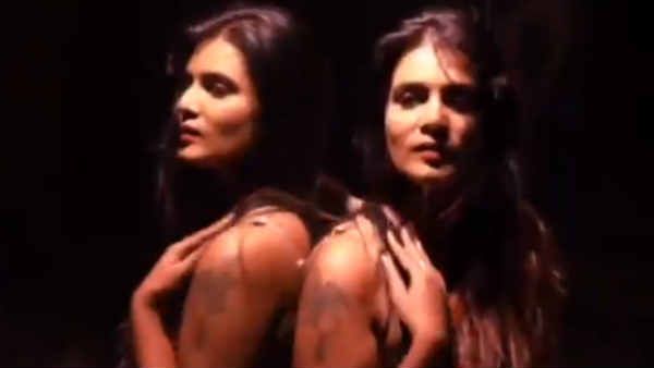 என்ன ஒரு செக்ஸி ஆட்டம்.. வருண் தவானுக்கு ரூட்டு போடுறீங்களா மீரா.. லிப் ஸ்மைலி எல்லாம் வேற லெவல்!