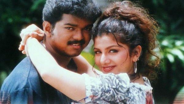 கதையை சுட்டுட்டாங்க.. ஆஸ்கர் வென்ற பாரசைட் படக்குழு மீது வழக்கு.. மின்சார கண்ணா தயாரிப்பாளர் முடிவு