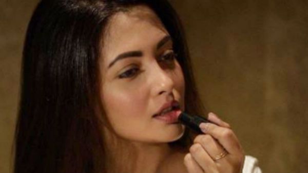 அப்ப அக்கா, இப்ப தங்கச்சி... இது டூ மச்சால்ல இருக்கு... தாறுமாறாக வைரலாகும் ரியாவின் ஹாட் போட்டோ