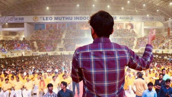 கோடையில் ரசிகர்களுக்கு அருள் பாலிக்க வருகிறாள் மூக்குத்தி அம்மன்!