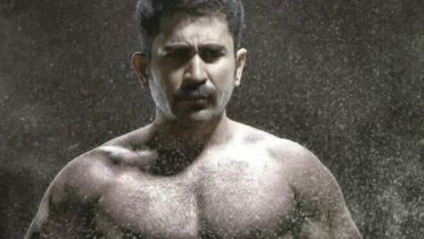 கஜகஸ்தானில் இருந்து திரும்பினார் விஜய் ஆண்டனி... 'காக்கி'க்காக எண்ணூரில் அதிரிபுதிரி ஆக்ரோஷ ஃபைட்!