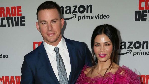 குழந்தை பிறந்த சந்தோஷம்.. தாய்ப்பால் கொடுக்கும் செல்ஃபியை பதிவிட்ட ஹாலிவுட் நடிகை!