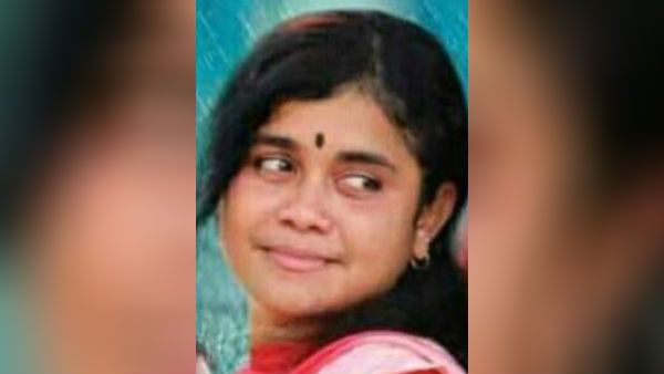 போதையில் தாறுமாறாக கார் ஓட்டிய டி.வி. நடிகை.. ஸ்கூட்டரில் சென்ற பெண்கள் படுகாயம்.. கைது செய்த போலீஸ்