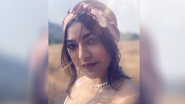 அய்யோ பேய்.. அலறும் நெட்டிசன்ஸ்.. காஜல் அகர்வாலுக்கு யாருடா இப்படி மேக்கப் போட்டது?