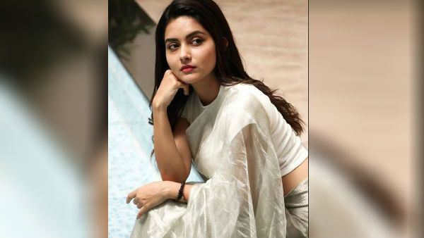 தம்மடிக்கணுமா.. நான் ரெடி.. மஹிமாவின் தில்லைப் பாருங்க!