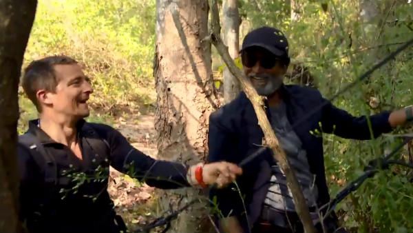 மனுஷன் குழந்தை மாதிரி என்ஜாய் பண்ணியிருக்காருய்யா.. ரஜினியின் மேன் வெர்சஸ் வைல்டு டீசர் பாத்தீங்களா!