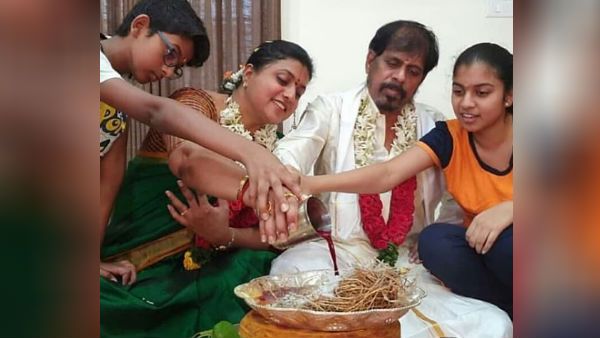 கொரோனாவை விரட்ட ருத்ராபிஷேகம்.. குடும்பத்துடன் நடிகை ரோஜா ஆர்கே செல்வமணி நடத்திய சிறப்பு யாகம்!