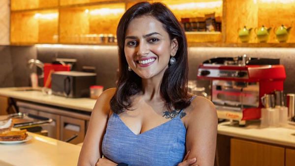 'லொகேஷனை சொல்லுங்க, தேடி வர்றோம்...' சத்தம் போடாமல் சென்னையில் ரெஸ்டாரென்ட் தொடங்கிய பிரபல ஹீரோயின்!