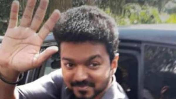 இந்தா கிளம்பிட்டாருல்ல.. ஆடியோ லாஞ்ச்சுக்குள்ள ஒரு குட்டி டூர போட்றுவோம்.. வைரலாகும் விஜய் வீடியோ!