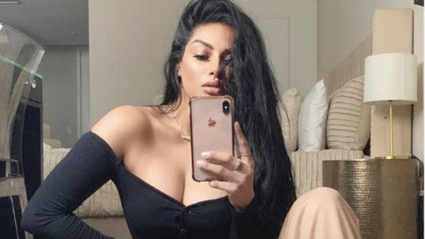 அட கருமமே.. இப்படி கூடவா செல்பி எடுப்பாங்க.. பிறந்த நாளும் அதுவுமாய்.. வைரலாகும் நடிகையின் போட்டோ!