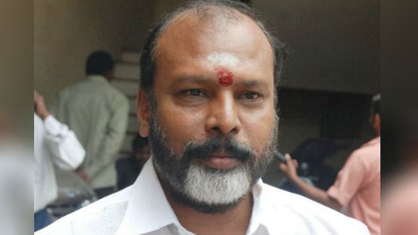 தினமும் 250 உதவி இயக்குனர்களுக்கு உணவளிக்கும் தயாரிப்பாளர் பெப்சி சிவா! மளிகை வழங்கும் இயக்குனர்!