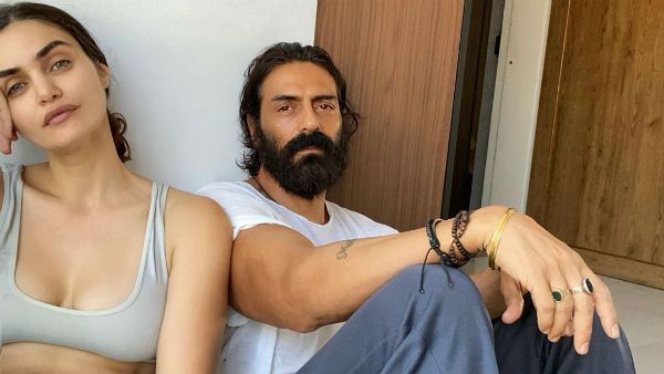 லாக்டவுன் நேரத்தில் காதலரை கூலாக வைத்திருக்கும் நடிகை.. போட்டோஸை பார்த்து பெருமூச்சுவிடும் ஃபேன்ஸ்!