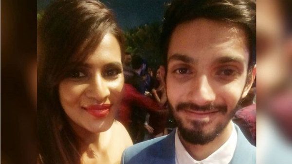 அனிருத்துடன் செல்பி எடுத்த பிக்பாஸ் பிரபலம்.. பச்சையாக கேட்ட நெட்டிசன்ஸ்.. தீயாய் பரவும் போட்டோஸ்!