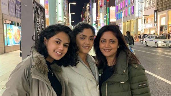 மறக்க முடியாத உரையாடல்.. மறக்க முடியாத நண்பர்கள்.. போட்டோ போட்ட நதியா!