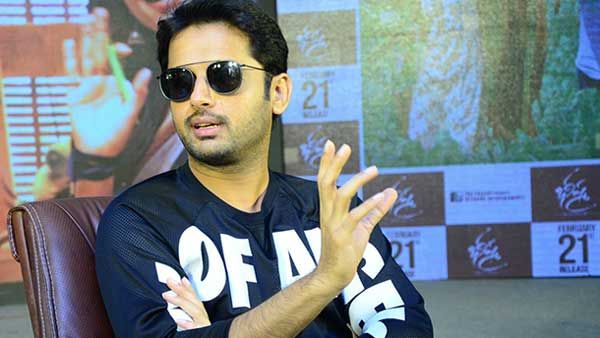 'மாஸ்க் அணிந்தபடி கல்யாணம் பண்ண விருப்பம் இல்லை..' துபாய் திருமணத்தைத் தள்ளி வைத்த ஹீரோ விளக்கம்!