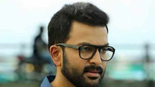 பாலைவனத்தில் சிக்கித் தவிக்கும் படக்குழு... ஜோர்டானில் இருந்து பிரபல ஹீரோ உருக்கமான போஸ்ட்!