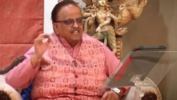 செம.. இந்திய நாடே முதலாளி.. ரஜினி பட பாடல் மெட்டில் கொரோனாவுக்கு எதிராக இணைந்த எஸ்பிபி & வைரமுத்து!