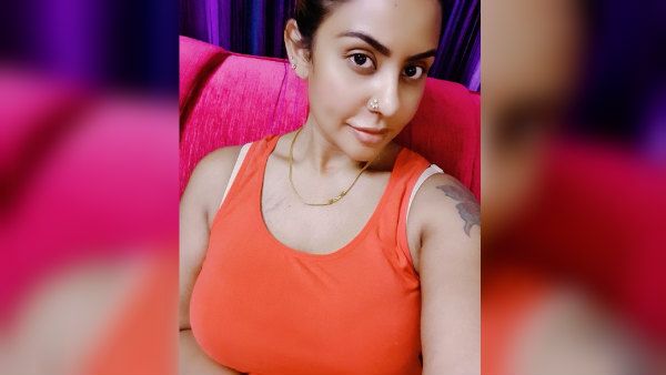 செக்ஸ்போஸிங் தேவையில்லை.. உங்களை கொல்ல இதுவே போதும்.. டபுள் மீனிங்கில் கேப்ஷனுடன் சூடேற்றும் நடிகை!