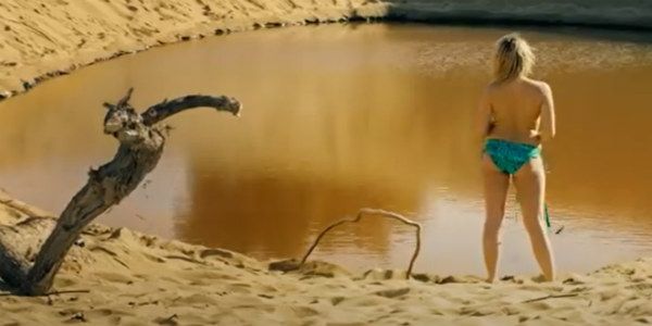 ஆடை களைப்பு.. நிர்வாண குளியல்.. லிப்லாக்.. சர்ச்சை இயக்குநரின் 'க்ளைமேக்ஸ்ல' ஏகப்பட்டது இருக்கு!