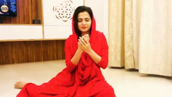 அந்த காலை வச்சுக்கிட்டு..ஏ.ஆர்.ரகுமான் பாடலுக்கு அப்படி ஆடிய நம்ம டிடி.. சரமாரி வாழ்த்தும் ஃபேன்ஸ்!