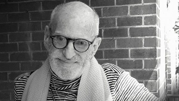 ஹாலிவுட் எழுத்தாளர் லேரி கிராமர் மரணம்.. இறுதி வரை எச்.ஐ.வி., நோயாளிகளுக்காக போராடிய மனிதர்!