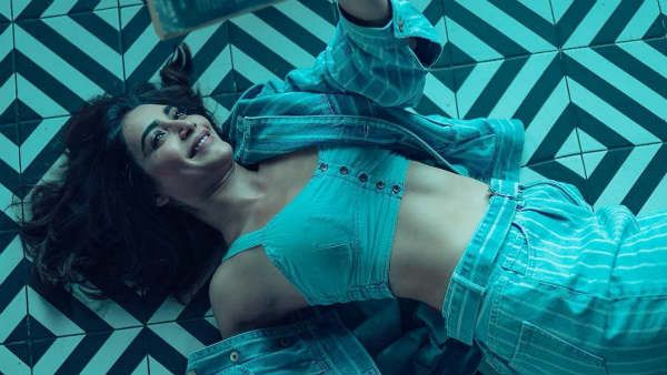 பட்டனை கழட்டி... ஊரடங்கிலும் அடங்காத கரிஷ்மா நடிகை !