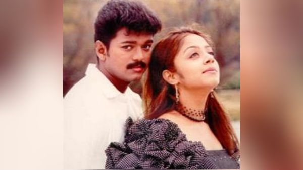 20 வருஷமாச்சு.. இன்னும் அந்த இடுப்பை விட்டு இறங்கலையே யாரும்... 