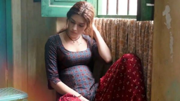 வாடகைத் தாயாக நடிக்க.. அப்படியொரு காரியத்தை செய்த பிரபல நடிகை.. இப்போ ரொம்ப வருத்தப்படுறாரு!