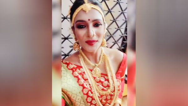 கல்யாண பெண் கெட்டப்பில் கழுத்து நிறைய நகையுடன் மீண்டும் வந்த மீரா மிதுன்.. கழுவி ஊற்றிய நெட்டிசன்ஸ்!