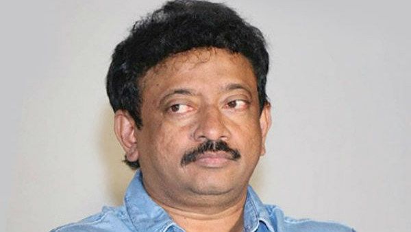 கடவுள விடுங்க.. கொரோனாவால கூட என் படம் ரிலீஸ் ஆகுறத நிறுத்த முடியாது.. பிரபல இயக்குநர் அதிரடி!