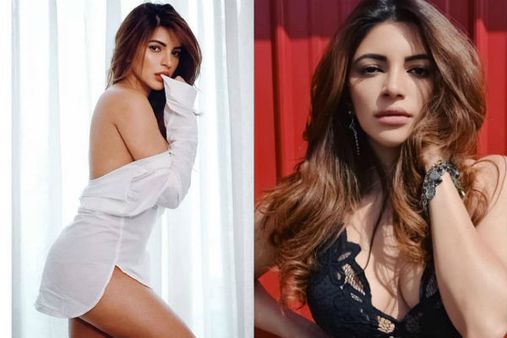 ட்ரான்ஸ்பரண்ட் ஆடை.. அப்பட்டமா முன்னழகை காட்டிய நடிகை !