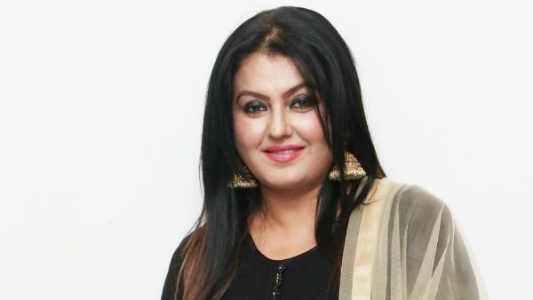 உயிருக்கு உயிரா காதலிச்சேன்.. ஏமாத்திட்டாங்க.. நம்பிக்கையே போச்சு.. மனம் திறந்த பிரபல நடிகை!