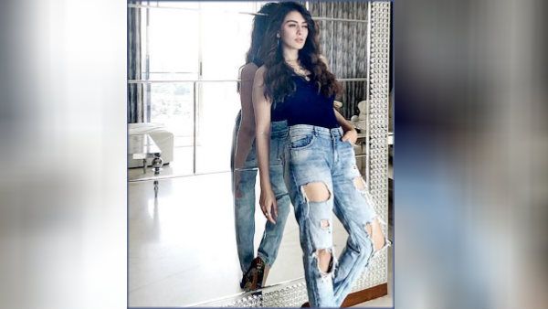 ஸ்லிம் ஹன்சிகா.. அசர வைக்கும் லேட்டஸ்ட் லுக் ..அடுத்த ரவுண்டுக்கு தயார் !