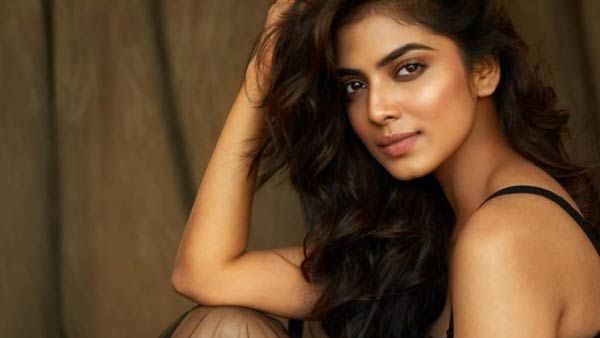 அந்தப் படத்தில் நடிக்க 'மாஸ்டர்' ஹீரோயினுக்கு இத்தனை கோடி சம்பளமா..? வாய்பிளக்கிறது கோலிவுட்!