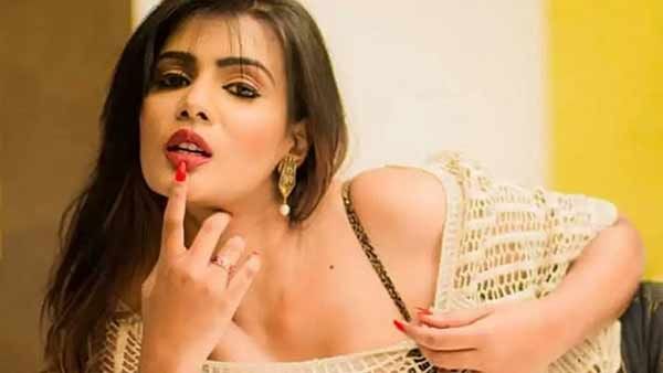 அதே மூடுதான் போல.. திருமணத்திற்கு ரெடியாகும் நடிகையை வச்சு செய்யும் நெட்டிசன்ஸ்!