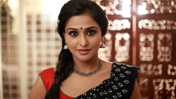 கொரோனா காரணமாக தடைபட்ட.. பிரபல நடிகை பாலியல் துன்புறுத்தல் வழக்கு விசாரணை.. மீண்டும் தொடக்கம்!