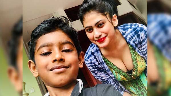 மகனுடன் செல்ஃபி.. மார்பழகை காட்டிய இலங்கை நடிகை.. ஓவராத்தான் போறீங்க என வெளுக்கும் நெட்டிசன்ஸ்!