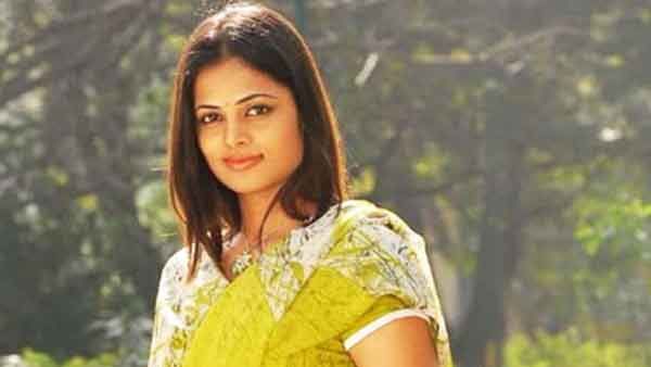 ஈரம் பட நாயகி சிந்து மேனனுக்கு இன்று பிறந்தநாள்.. பிரபலங்கள் வாழ்த்து!